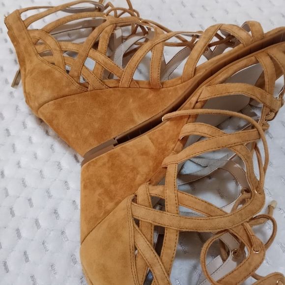 KENNETH COLE  WOMEN  SANDALS SIZE 7.5 M - Picture 5 of 8